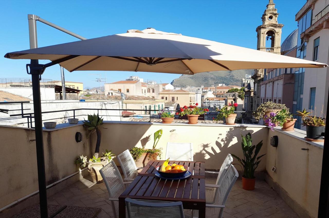 Terrace With View Attic In Old Town Ballarhome Palermo Kültér fotó